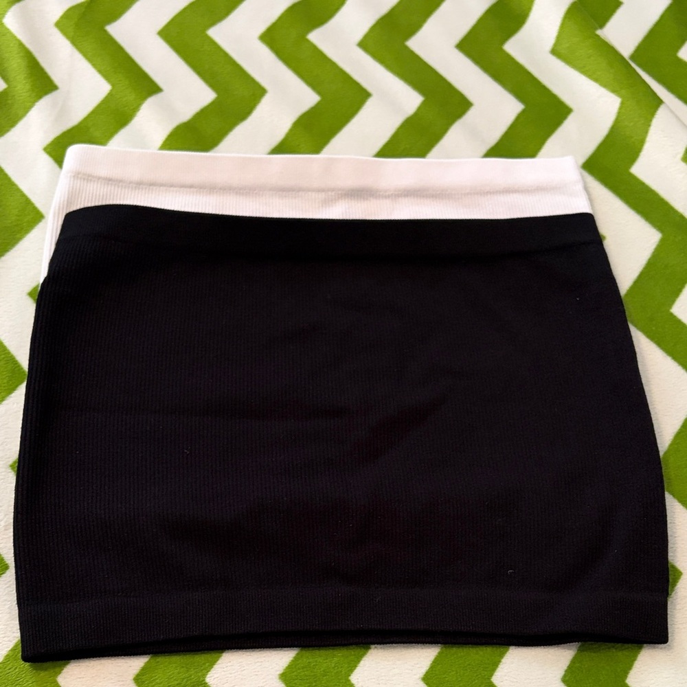 Charlotte Russe Black and White tube tops with Vinus grey leggings